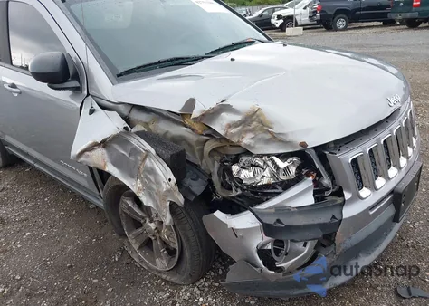 2016 Jeep Compass Sport из США, поврежденный, VIN 1C4NJDBB7GD501611